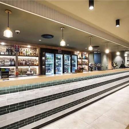 Nightcap At Colyton Hotel 